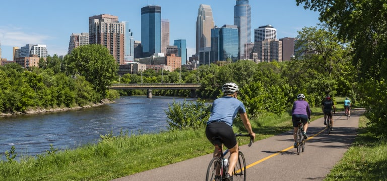 Cyclists on the Minneapolis Grand Rounds trail