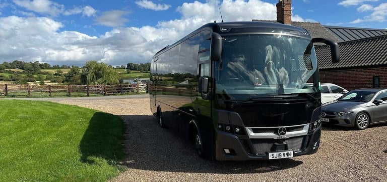 24 Seater Coach Hire London