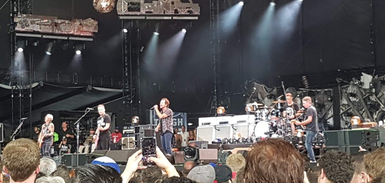 pearl jam sefeco field