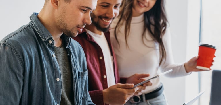 Revisando certificaciones y diplomas digitales