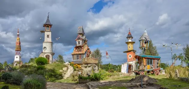 Ty Bayon - Les lieux à visiter - Culture et curiosités locales : Poète Ferrailleur (Lizio)