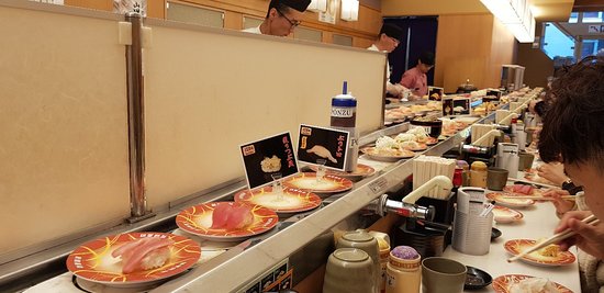 Mawaru Genroku Sushi | © Cookingwiththehamster