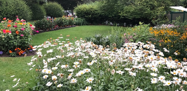 Grounds of Glen Iris Inn Letchworth State Park