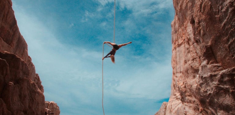 équilibre entre sécurité et aventure en voyage