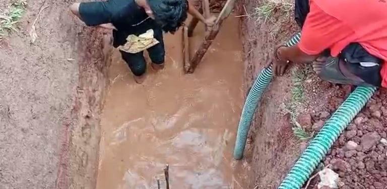 sedot lumpur bore pile tangsel