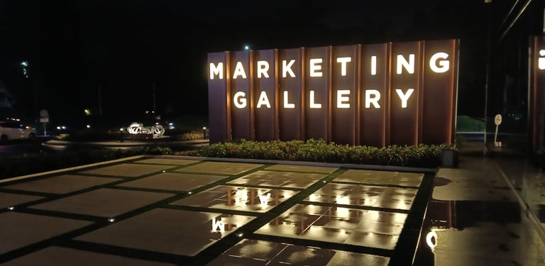 Huruf timbul kombinasi stainless dan akrilik nyala untuk marketing gallery oleh Angel Family Laser