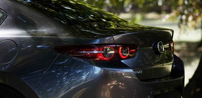 Mazda 3 Hatchback dan Sedan