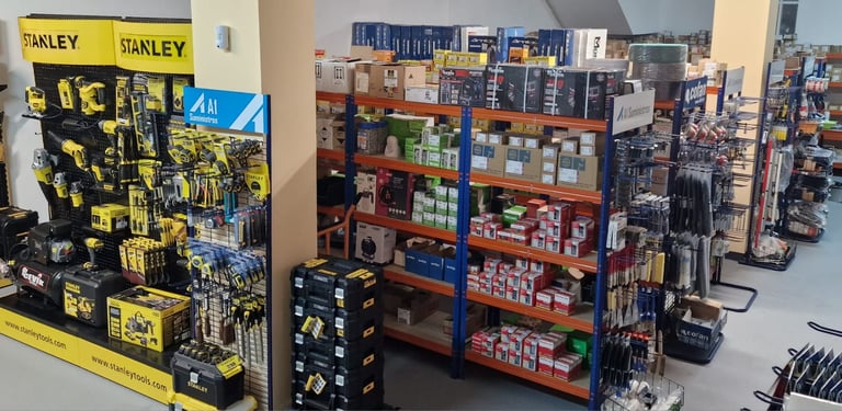 Imagen del almacen de A1 Suministros en Travesía de Meicende 17