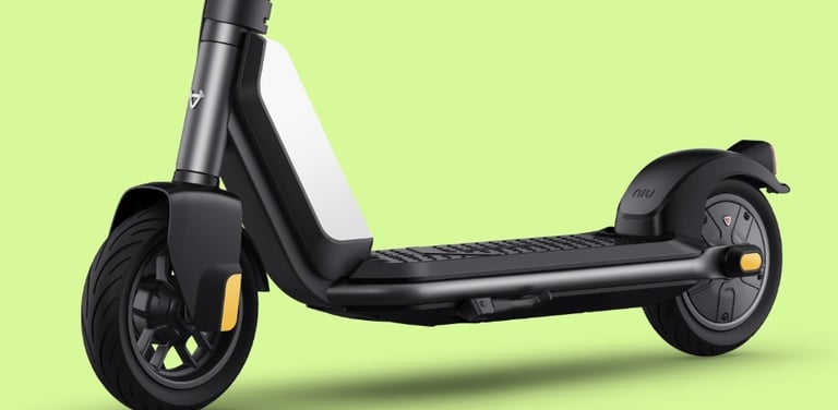 a scooter scooter with a black and white scooter