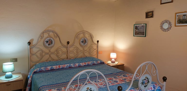 Camera 2 dove dormire bene nel silenzio vicino a San Pantaleo e Olbia