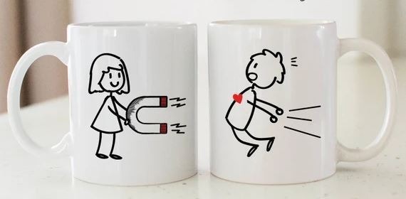 En AvantiRed creamos graficos en tazas personalizables
