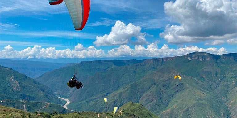 parapente en el cañon del chicamocha