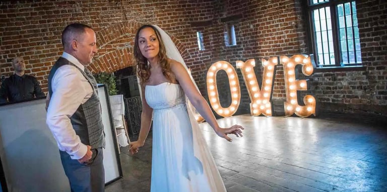 Newly-weds having their first dance