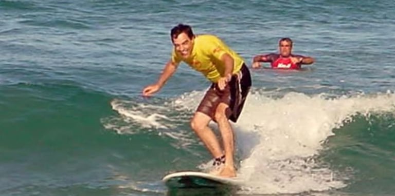 Aula de surfe em Itamambuca