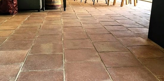 tomettes rouges à l'ancienne 30x30 cm