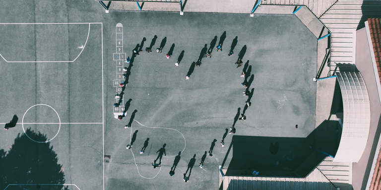 Cours d'école de Méjannes Le Clap