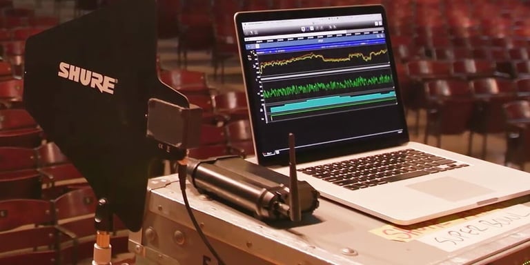 a laptop computer monitor and a laptop computer monitor