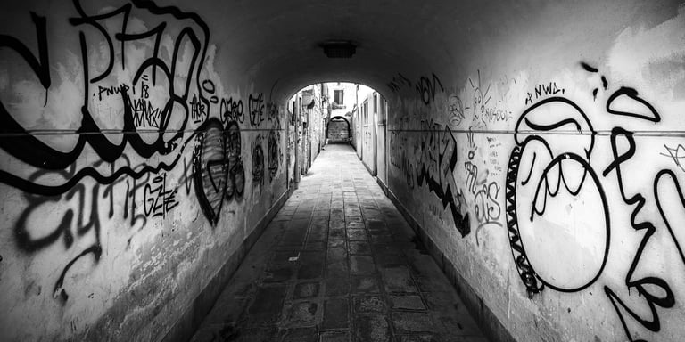 VENETIAN GRAFFITI
