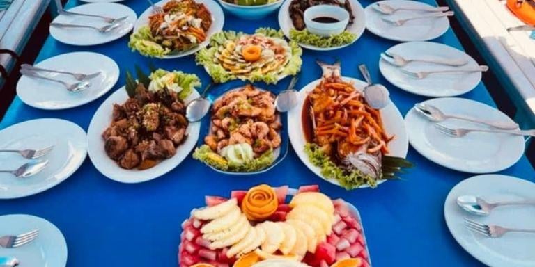 Dinner 3D2N El Nido Coron Expedition