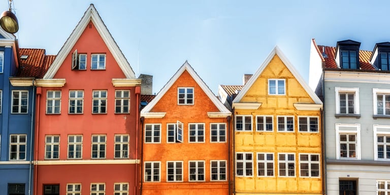 "Design par Maison Haute, spécialiste en architecture d'intérieur et bien-être."