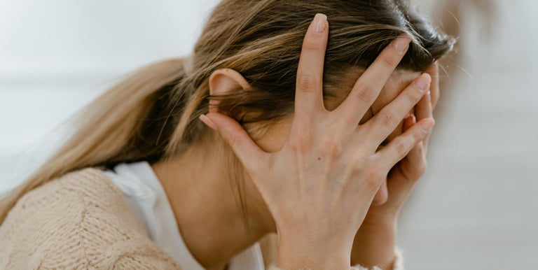 femme en surcharge mentale