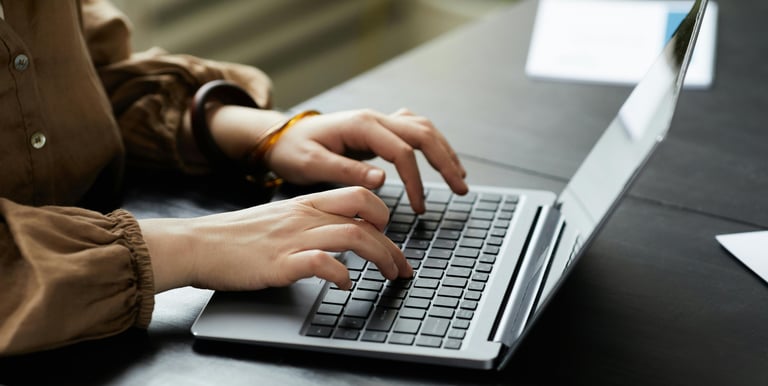 Stratégie digitale - Entre Plume & Pixel