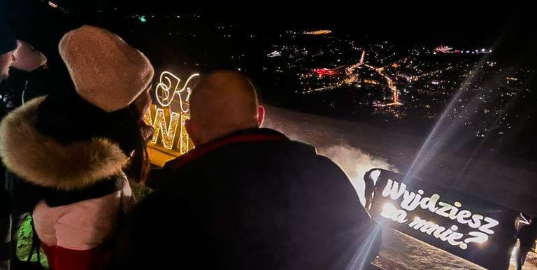 wyjątkowe zaręczyny gubałówka zakopane transparent napis wyjdziesz za mnie piro baner