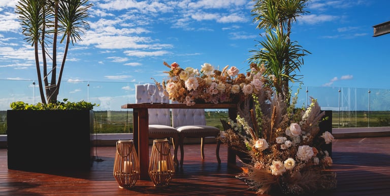 La mesa donde cenaras con tu pareja recién comprometida