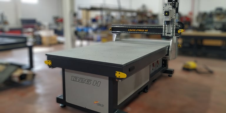 Máquina CNC 1326 H