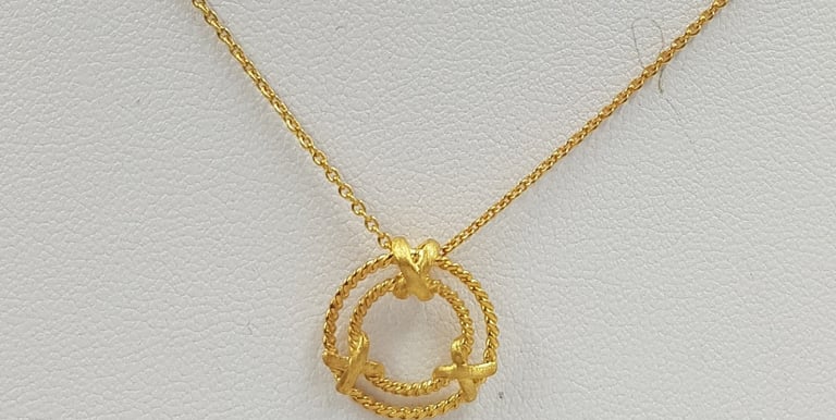 Jewellery manufacturer with photos