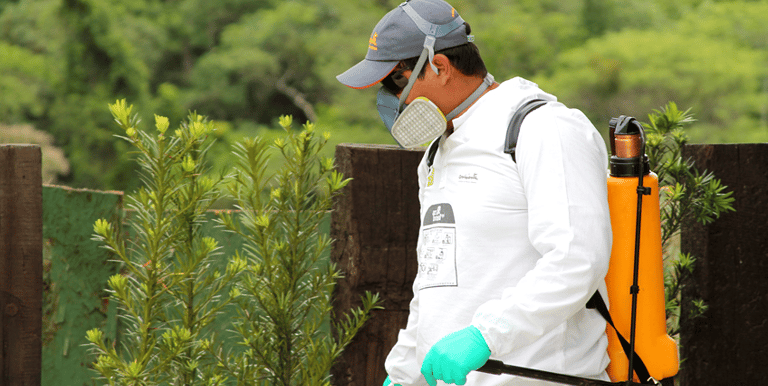 controle de pragas em ambiente aberto