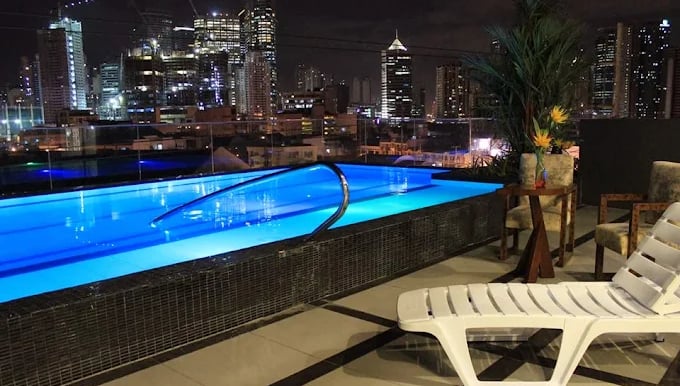 Jade Hotel & Suites