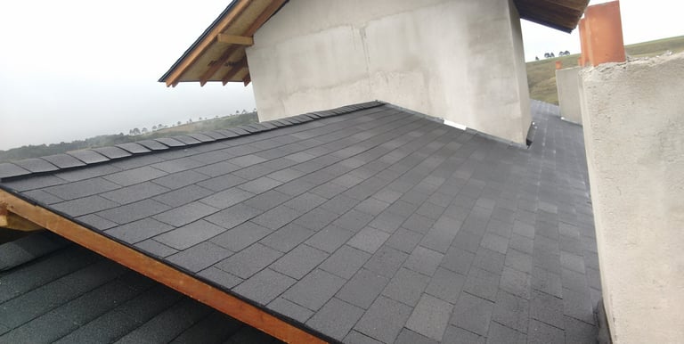 Orientação técnica para telhado shingle e prevenção de problemas