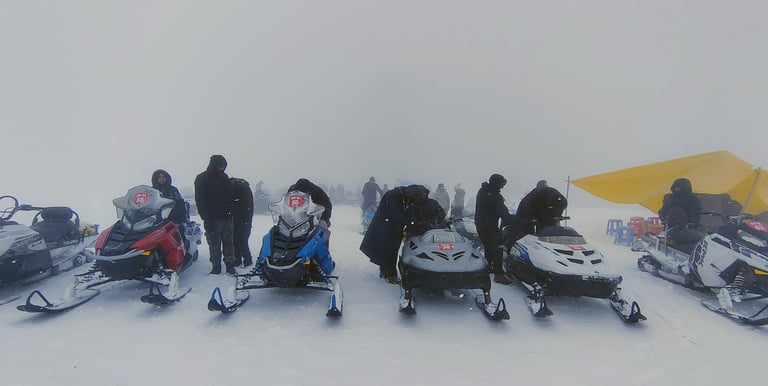 snow motor bikes in gulmarg for tourists during there kashmir trip
