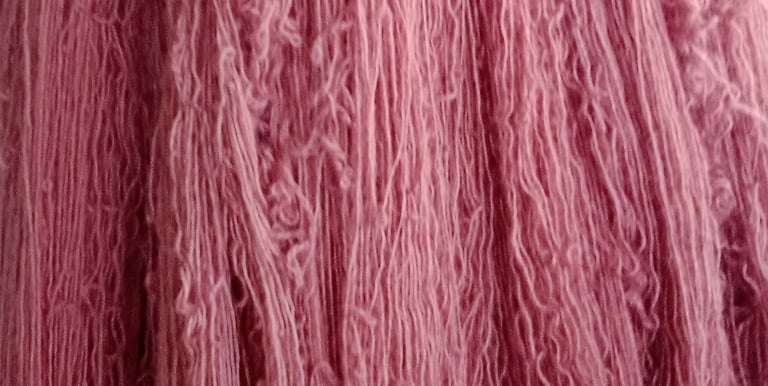 hand dyed  natural wool - Organic sustainable dyeing - himalayacarpetnepal.com