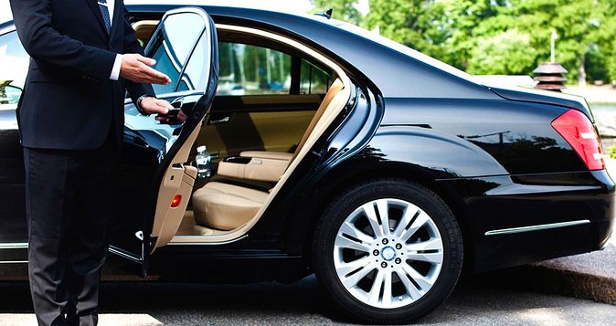 hire chauffeur service for events in dubai and abudhabi