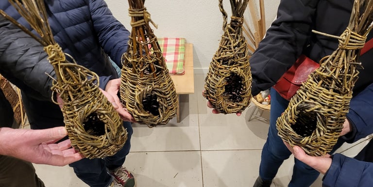 stage-de-vannerie-avec-réalisation-d'un-nichoir-a-oiseau