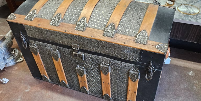 keeto's antiques store collectibles, retro rustic