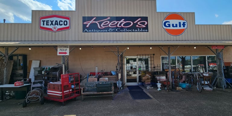 keeto's antique store front building