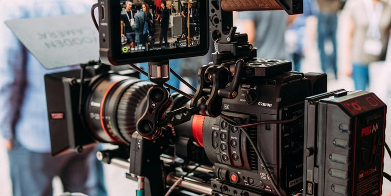 Cameramaninlondon.co.uk cameraman in London, camera operator London, fixers London, camera crew London, videographer London,