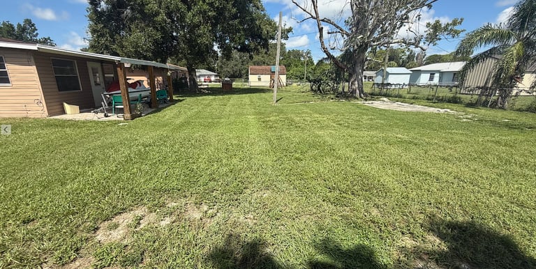 Expert landscaping and yard clean-up services in Sebring, Florida by Threefold