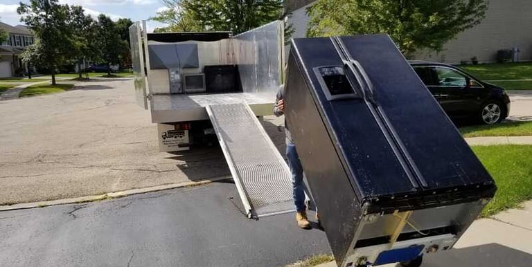 Appliance removal Milwaukee refrigerator disposal