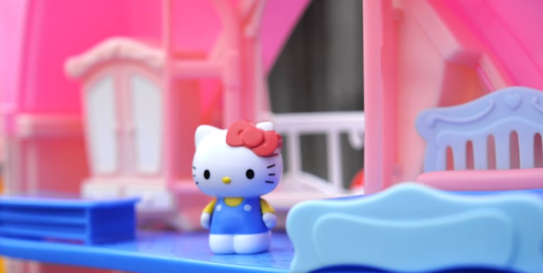 Sanrio Hello Kitty Dollhouse Blind Box
