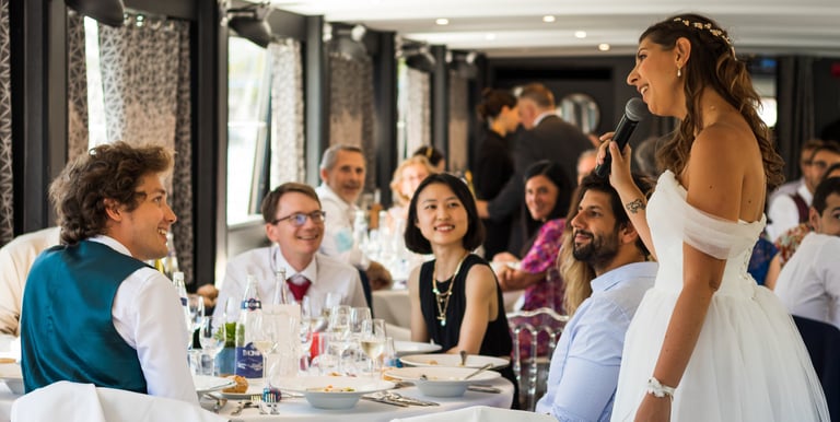 Reportage mariage Seine : repas de mariage et discours de la mariée