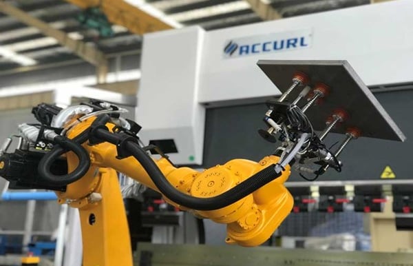 robotic press brake tending