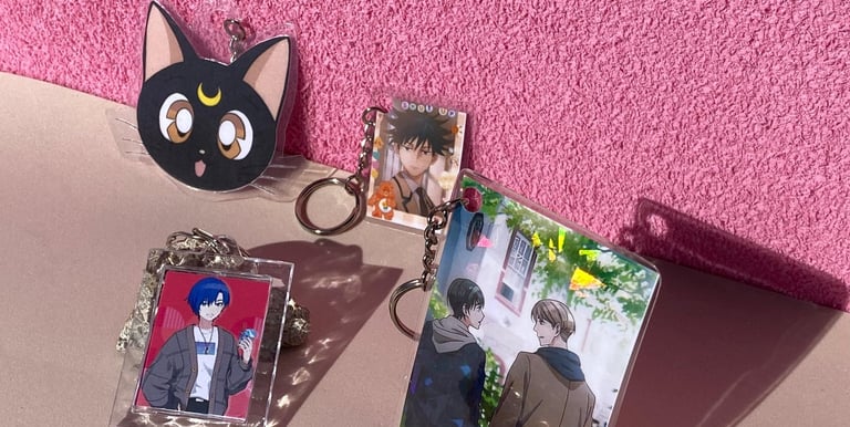 Colección de llaveros y charms acrílicos inspirados en Sailor Moon, con Luna, personaje de anime 