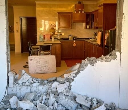 عامل تكسير جدار الطائف عمال تكسير جدار بالطائف قص ابواب وشبابيك بالطائف