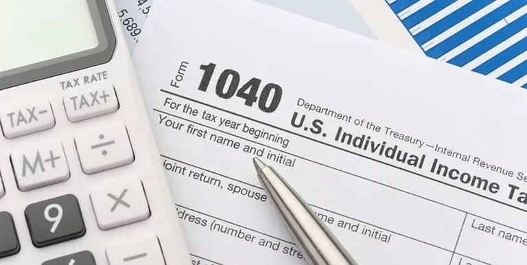 1040 tax return, calculator & pen