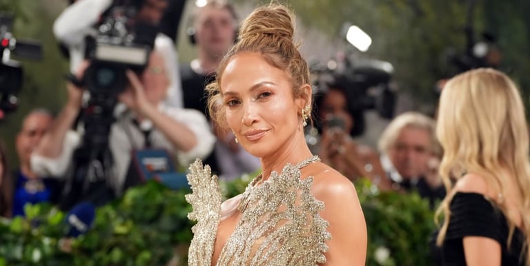https://en.wikipedia.org/wiki/Jennifer_Lopez