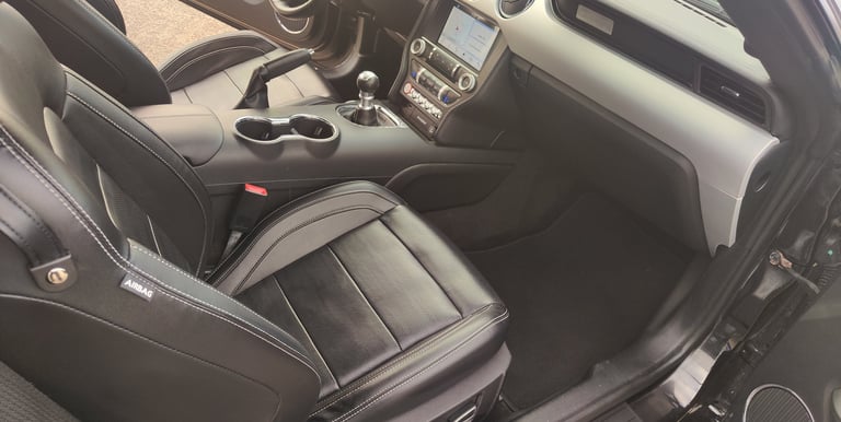 Servizio di detailing interni e sanificazione professionale auto - The Art of Car Care